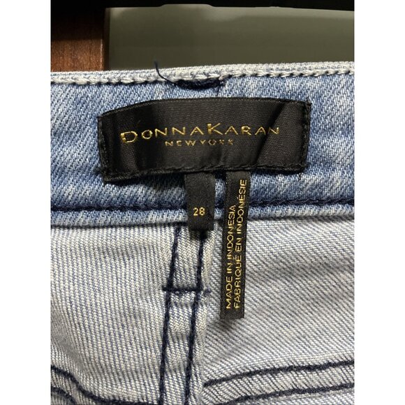 Donna Karan New York Faded Distressed Cropped Flare Stretch Denim Jeans Size 28 - Picture 5 of 9